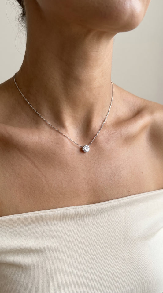 Sidabrinis kaklo papuošalas – Crystal Dot Necklace