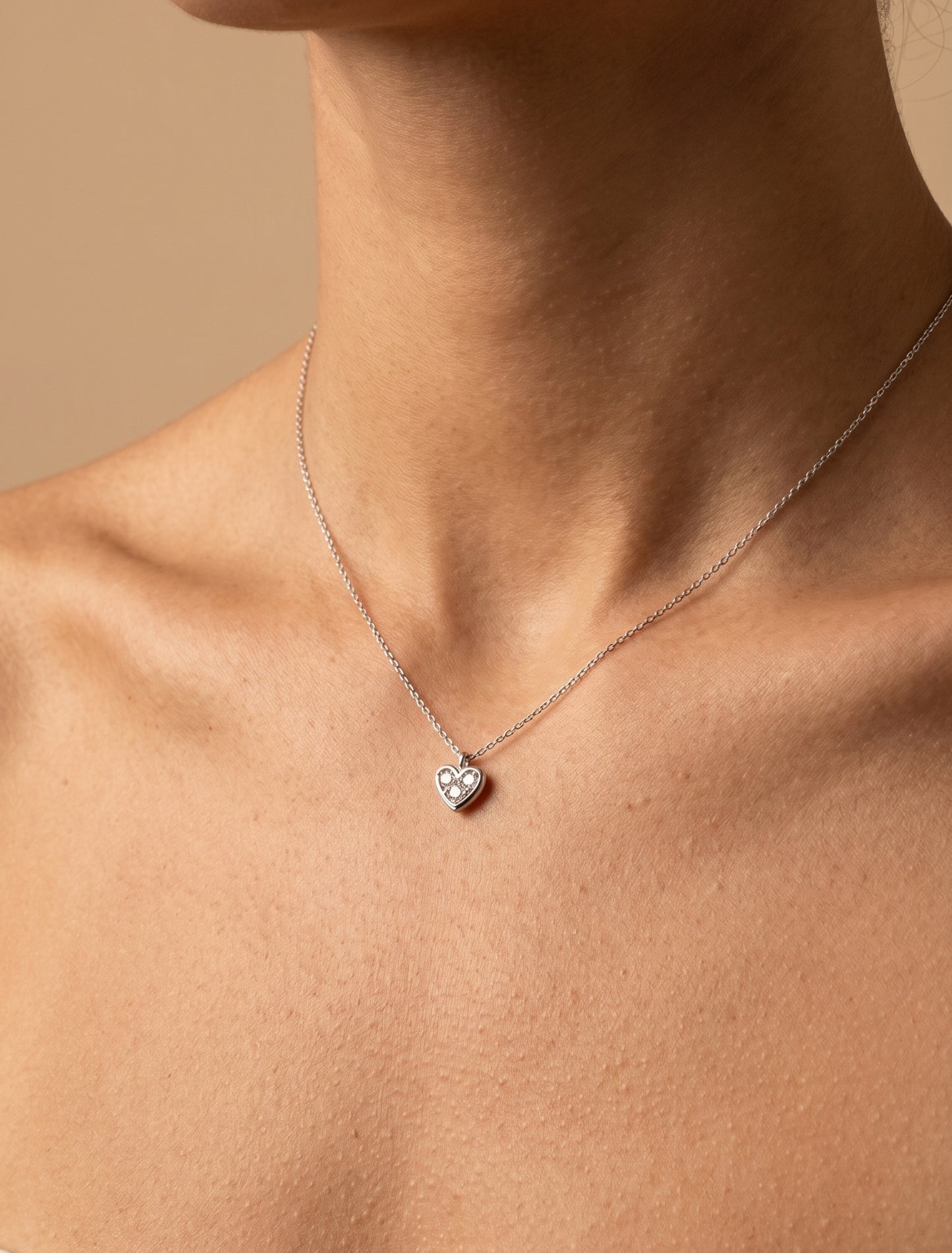 Silver Necklace - Luxe Heart Pendant